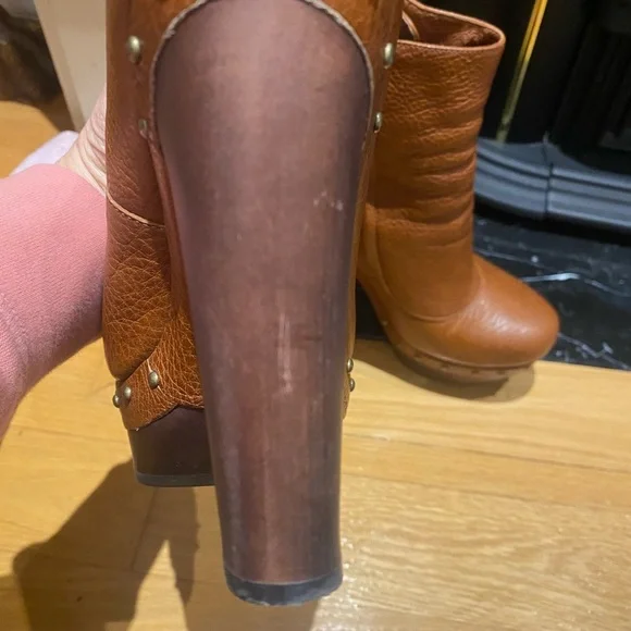 UGG Australia Cosima Brown Leather Ankle Boots Size 7 Studded High Heel Platform - Picture 8 of 15